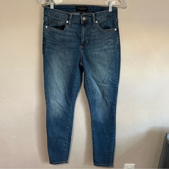 Banana Republic Factory Curvy Skinny Denim Jeans - Picture 2 of 8